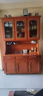 Crockery unit