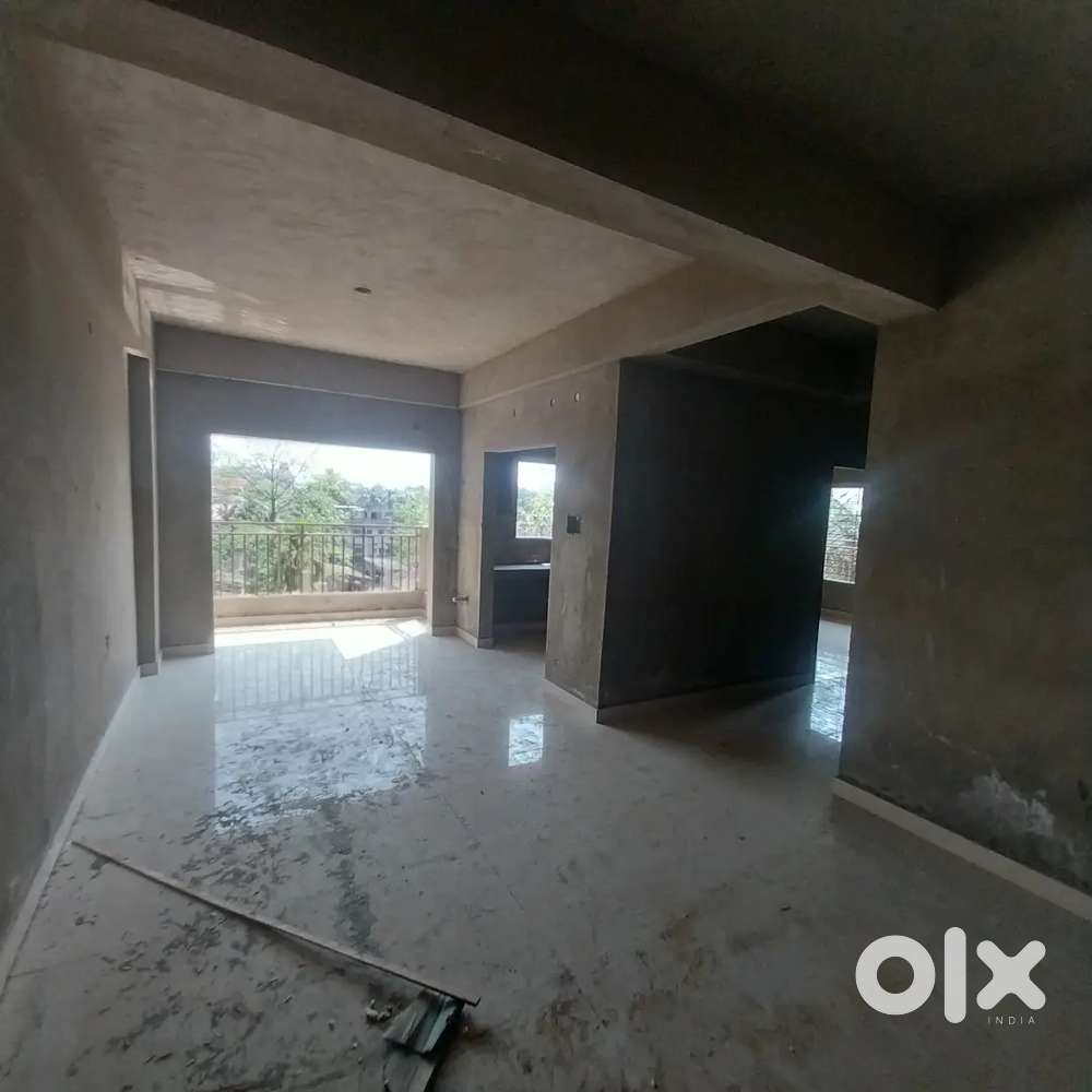 NEW 3 BHK NEAR POSSESSION FLAT BHETAPARA