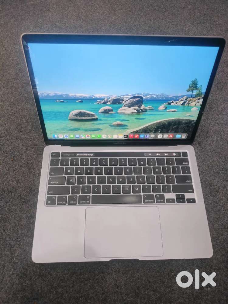 Apple macbook pro chip m2(2022) touch bar