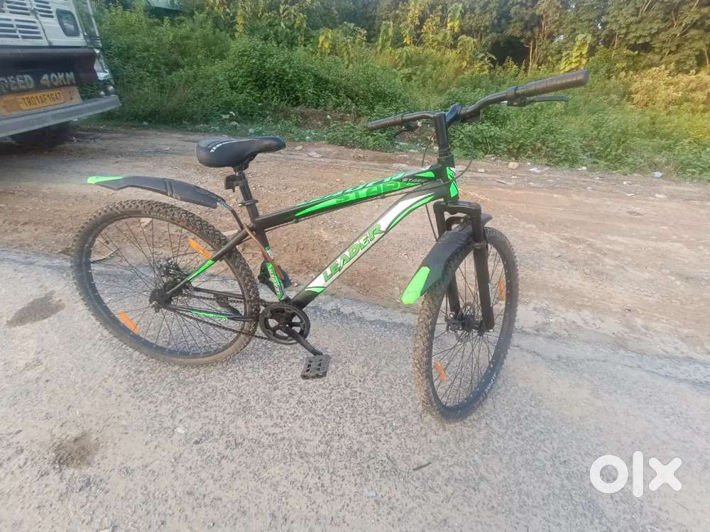 Leader bicycle with double disk brake.