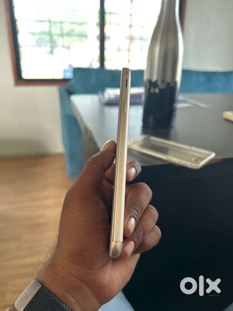 J7 prime with good work condtion , with charger
