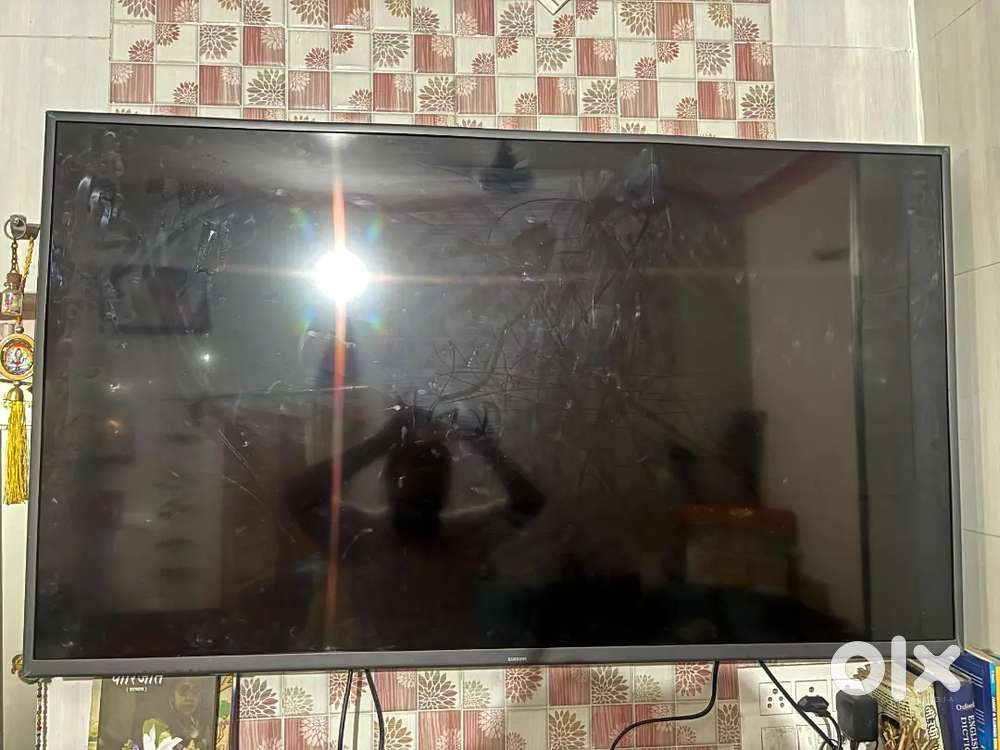 Samsung Smart Led TV 55 inch Screen black Problem for sale