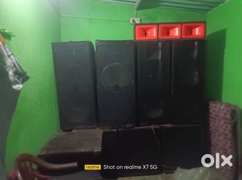 DJ speaker