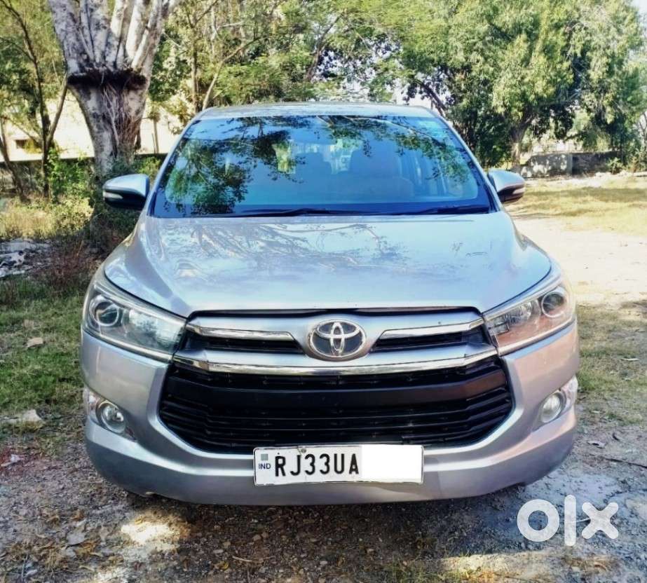 Toyota Innova Crysta 2.4 V, 2016, Diesel