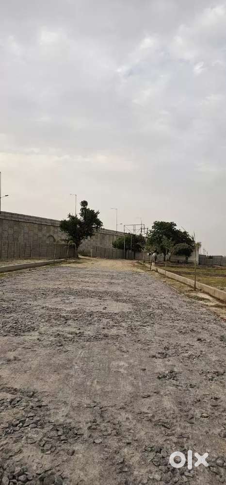 हाईवे से सटा प्लॉट, खजौली मार्केट लखनऊ में – आज ही बुक करें!