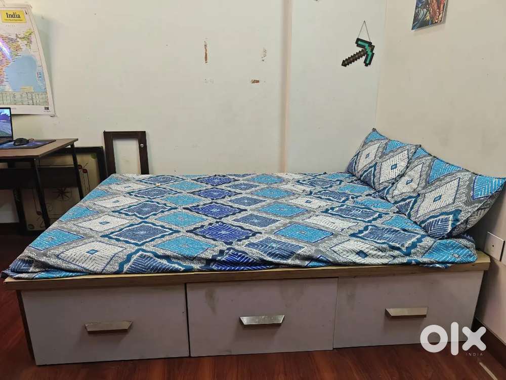 Single bed with mattress (2 people can fit)