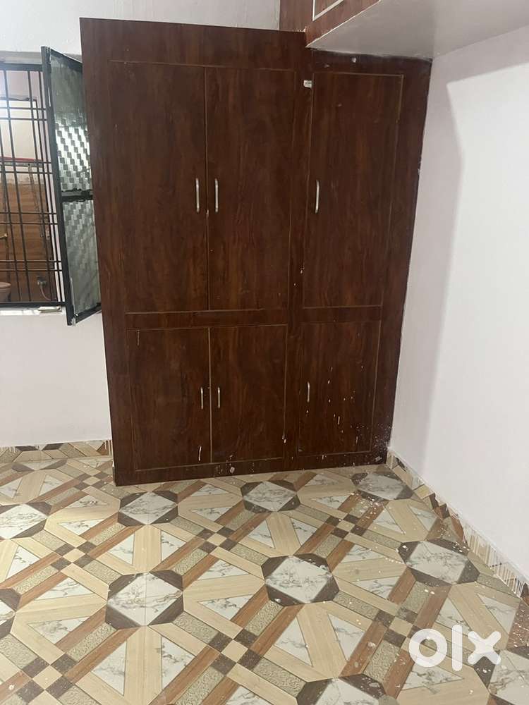 2 room set for rent