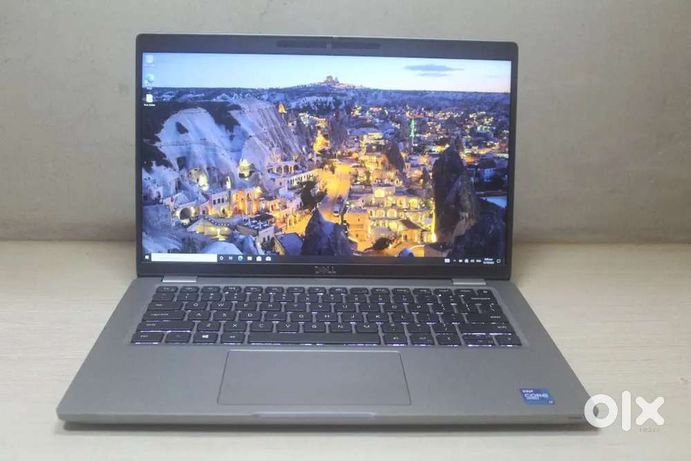 Dell i7-11th generation 16gb ram 512gb ssd touch screen under warranty