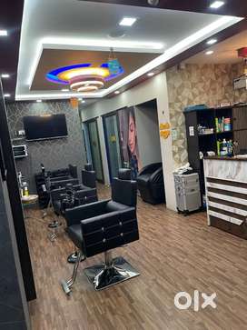 Unisex salon for sale