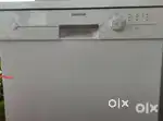 Dish washer