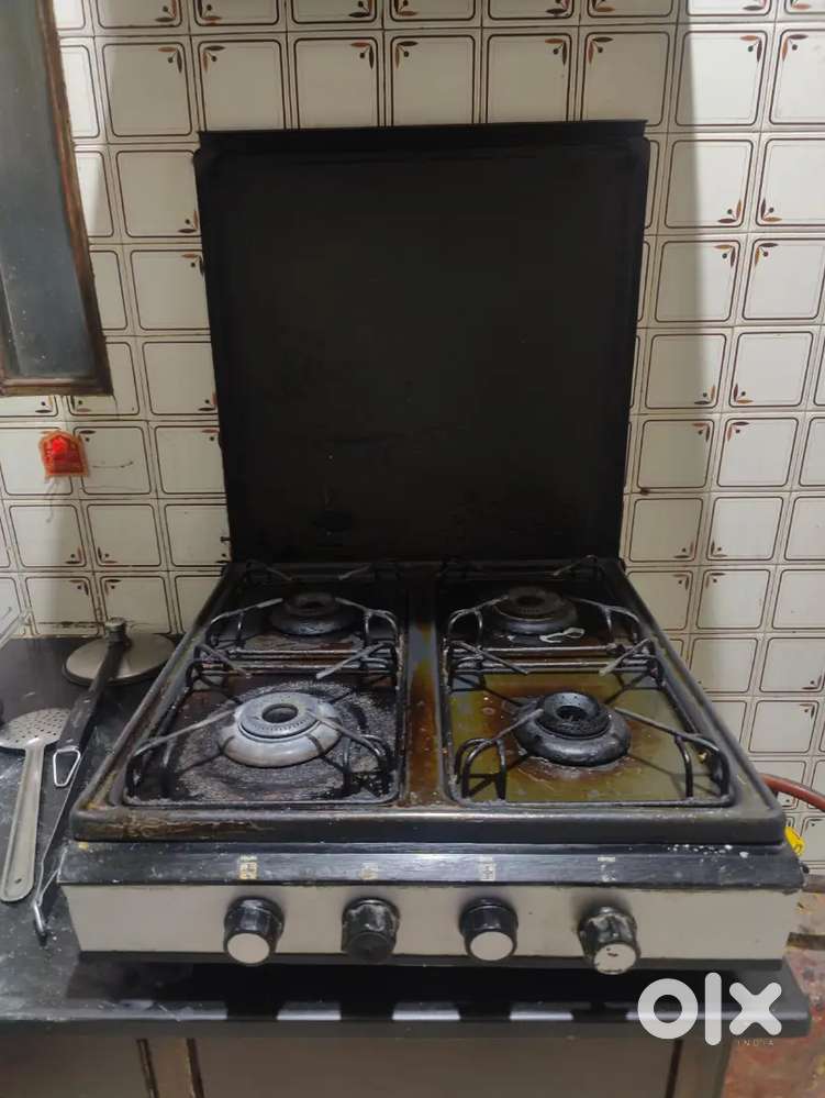 Gas stove 4 burner