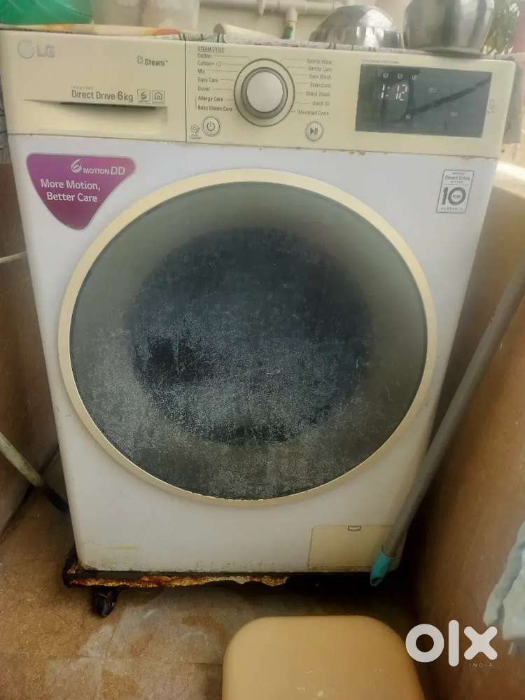 LG Washing machine Front load 3yrs old