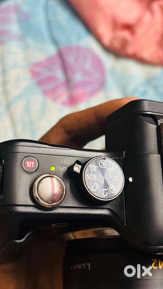 panasonic Lumix DMC-G3 mirrorless camera (excellent condition)