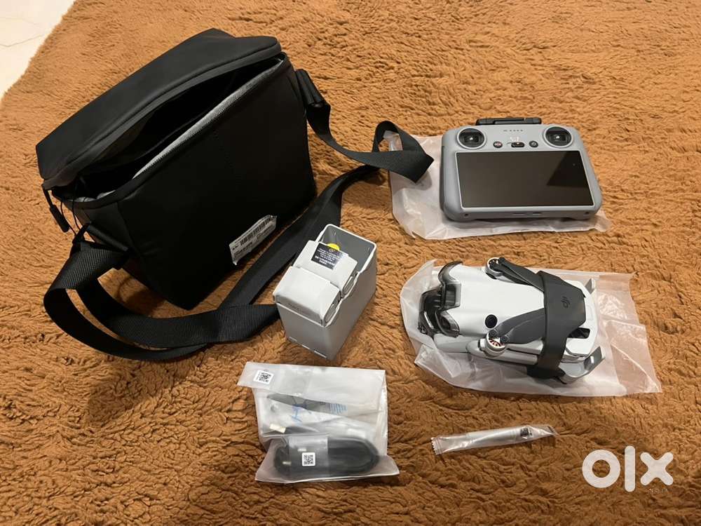 DJI MINI 4 PRO - FLY MORE COMBO