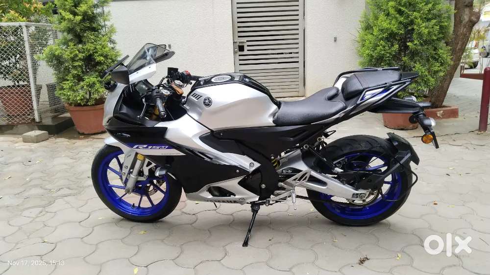 YAMAHA R15 V4 M