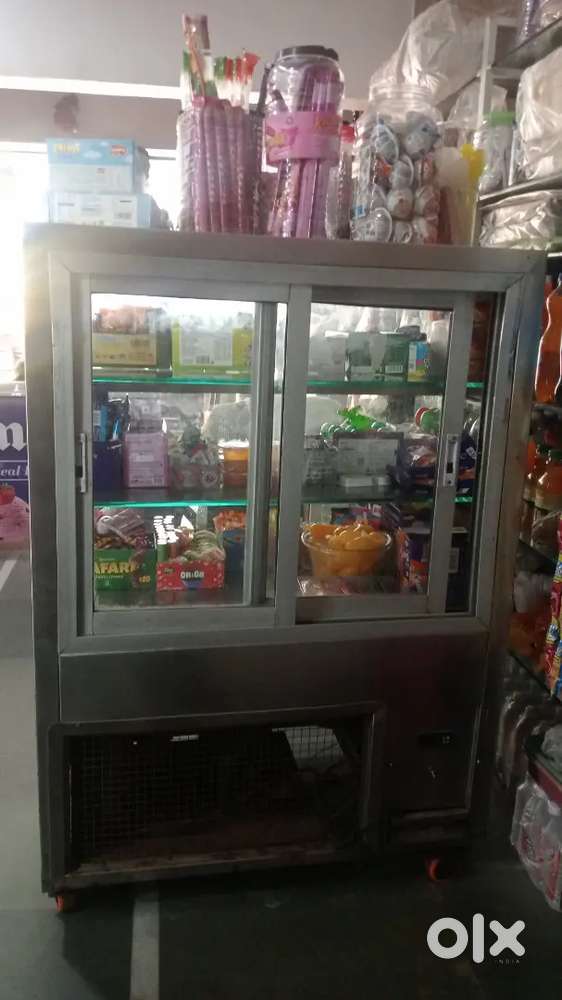 Cooling cake caunter