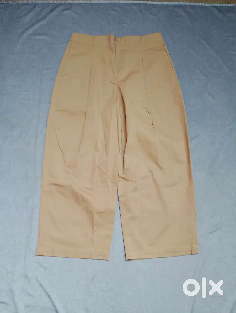 ZARA SUPER BAGGY JEANS
