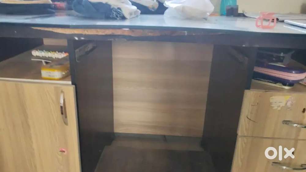 A study computer table