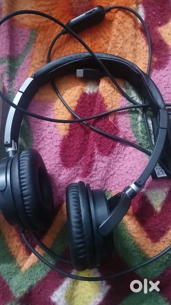 Gaming headphones boat brand new condition one time use only