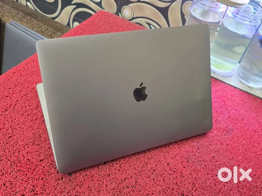 Apple Macbook Pro 2021 i7 16gb 512gb 5.5gb Graphics 16inch Retina