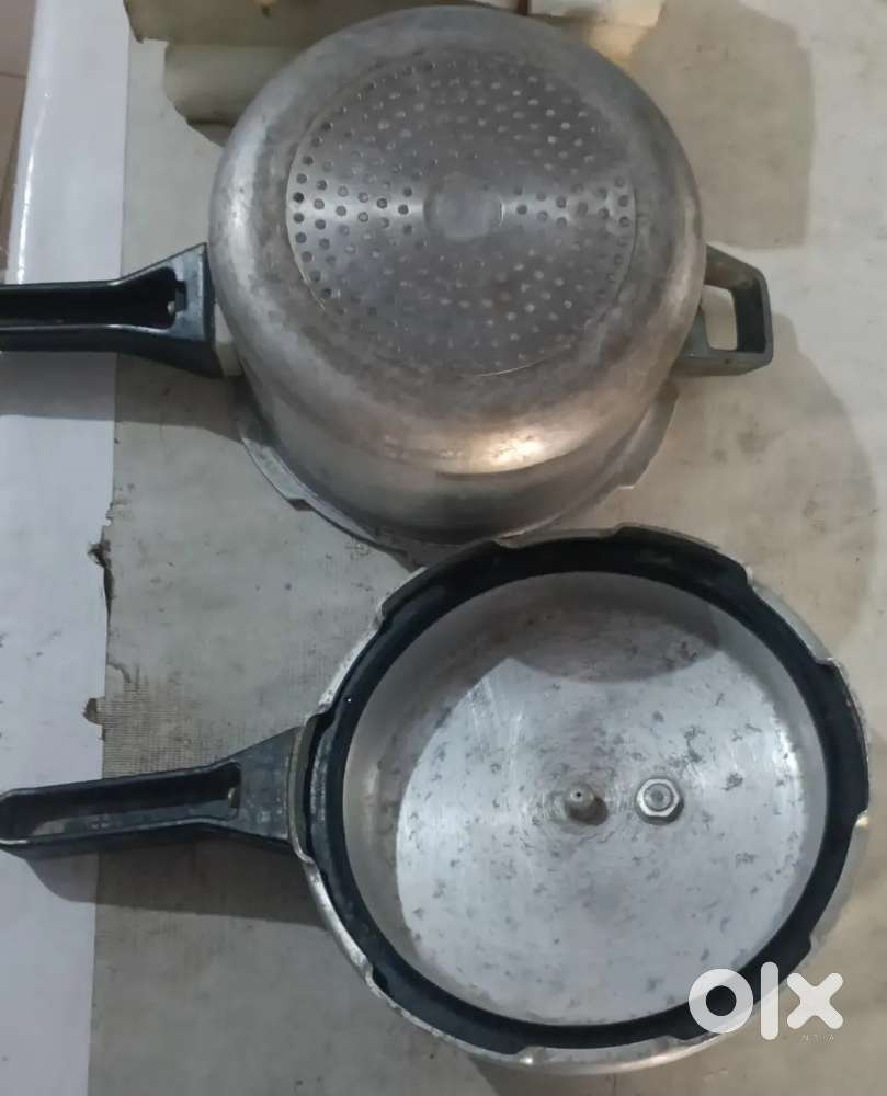 Pressure cooker