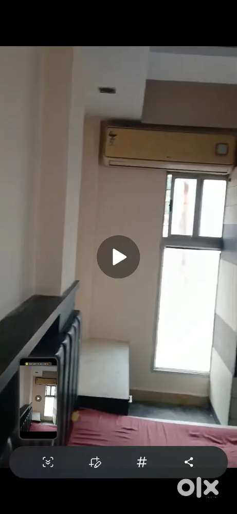 Need female flatmate