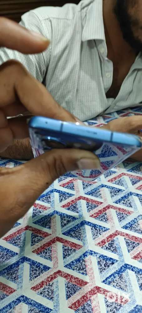 Edge 40 256 8 ekadam perfect untouch mobile hai