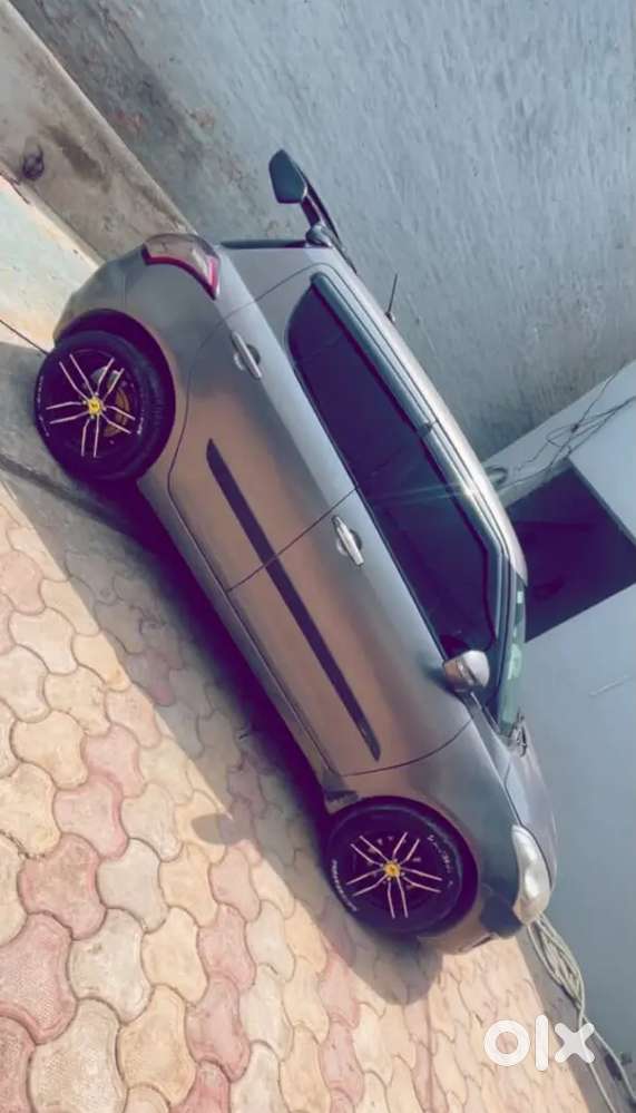 Maruti Suzuki Swift 2014 november