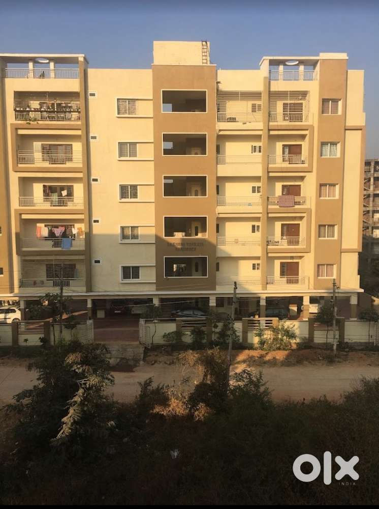 Looking for 2 roommates to share 3 BHK along with me