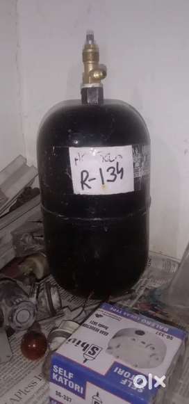 Cars AC gas cylinder 4kg