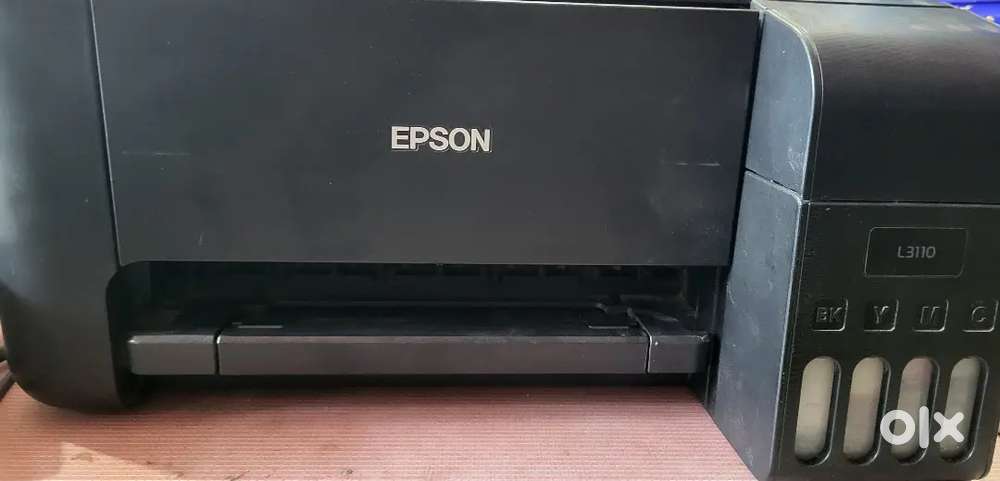 Printer only black and white working don't no why...