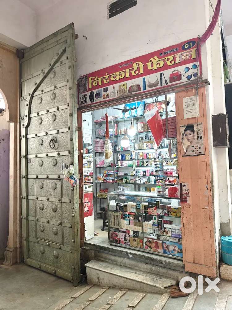 Best location Commercial Shop for Sale Ground Floor Best for Business