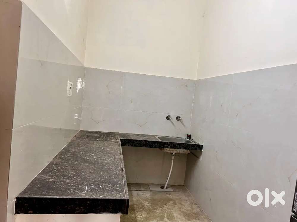 I am a broker I have houses for rent and sell contact for more details