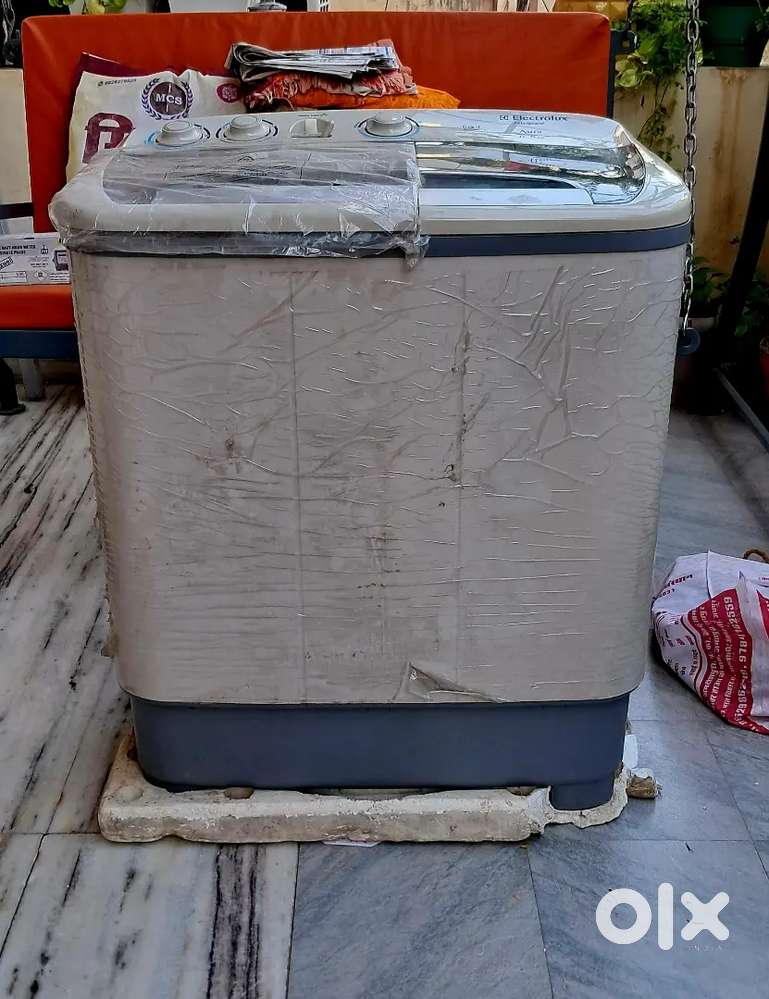 Electrolux 6.5 kg semi automatic washing machine