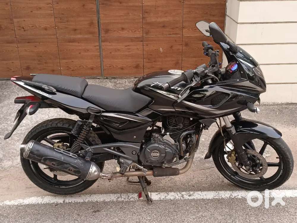 Pulsar 220 black edition for slae