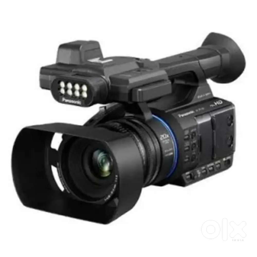 Panasonic HC-PV100 Full-HD camcorder