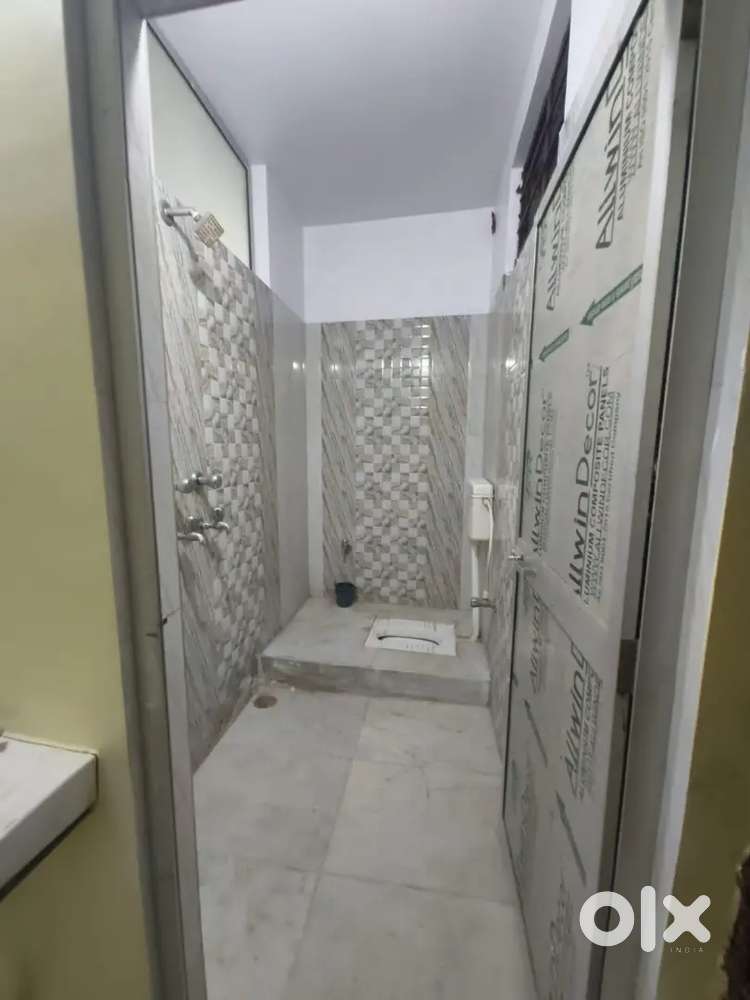 Room in bagun hatu b block road no. 3 hl 27