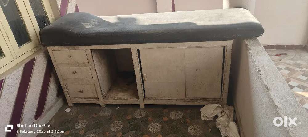 Doctor clinic examination table