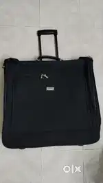 Geoffrey Beene garment bag