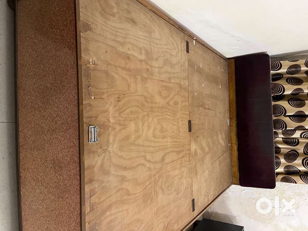 4’x6’ Wooden Bed with Box in Good Condition