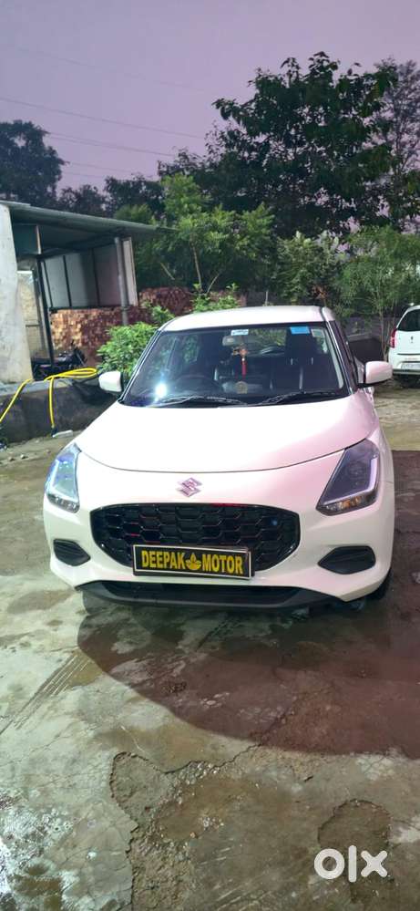 Maruti Suzuki Swift VXI Optional, 2025, Petrol