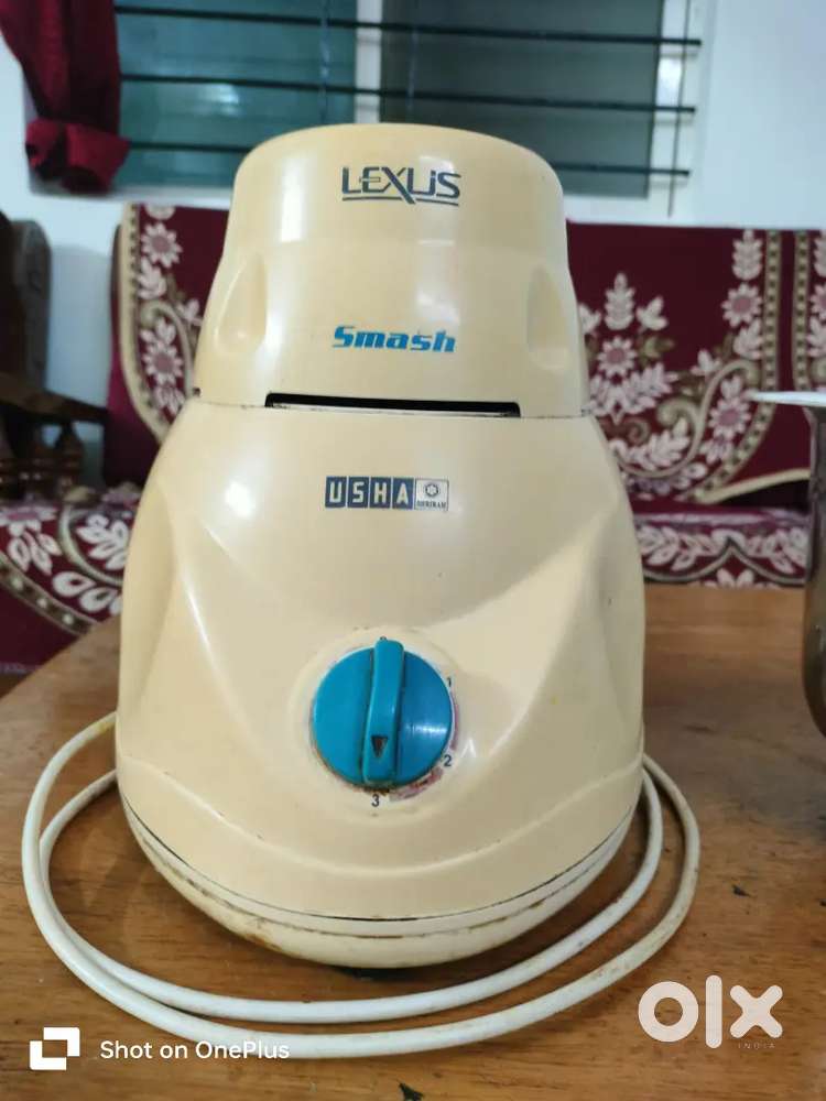 Usha Mixie Grinder 750 Watts with 3 Jars