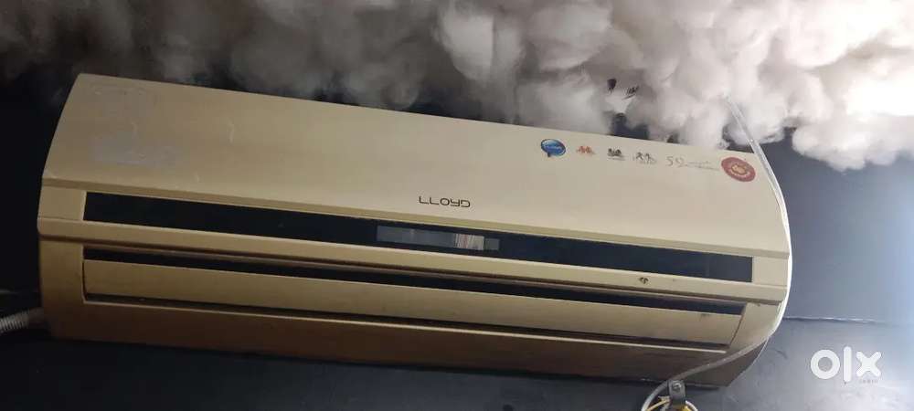 AC Lloyd good condition