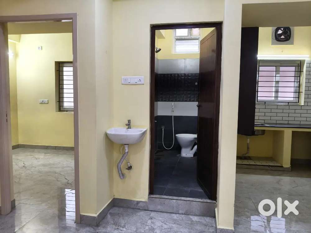 3 BHK LUXURY FLAT FOR RENT VELACHERY RADHA NAGAR, EB COLONY