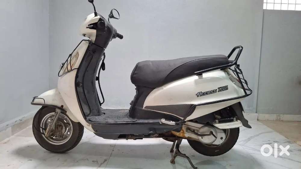 SUZUKI ACCESS 2011 MODEL