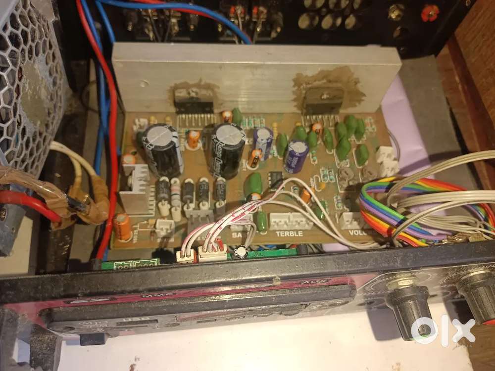 Fix price 3000 5.1 Sony speaker music system