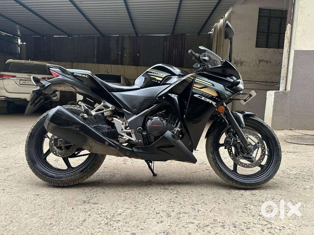 CBR 250r in mint condition