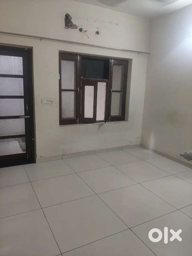 HOUSE ON RENT(FOR FAMILY)