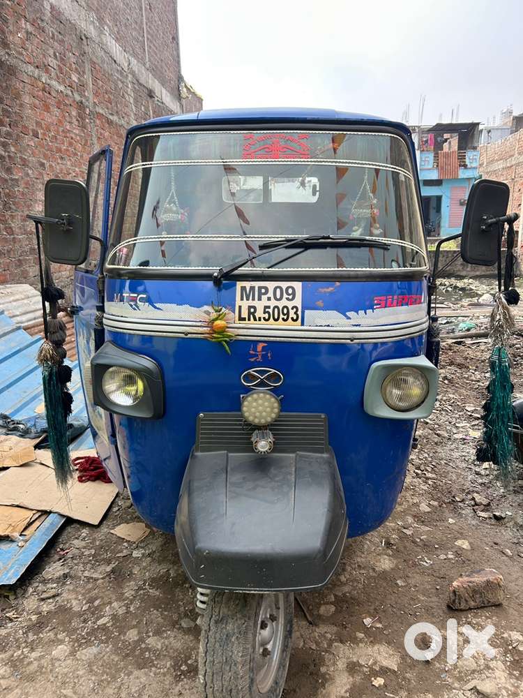 Baxy loading riksha