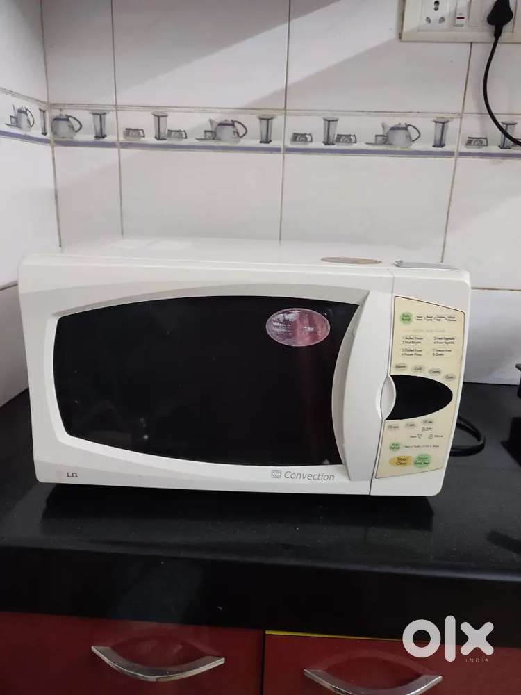 Microwave with grill n convention